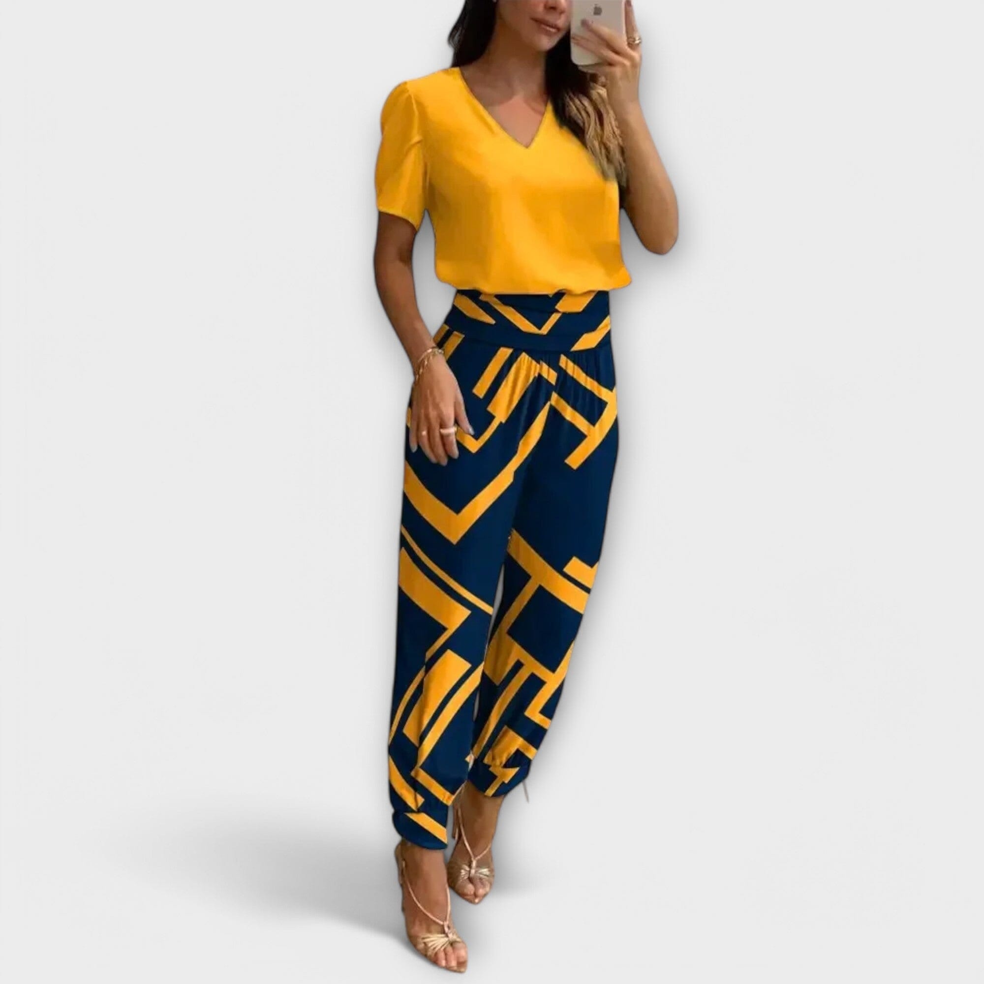 Irmelin – Elegant sæt med top og bukser